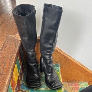 Elegant Black Heeled Boots